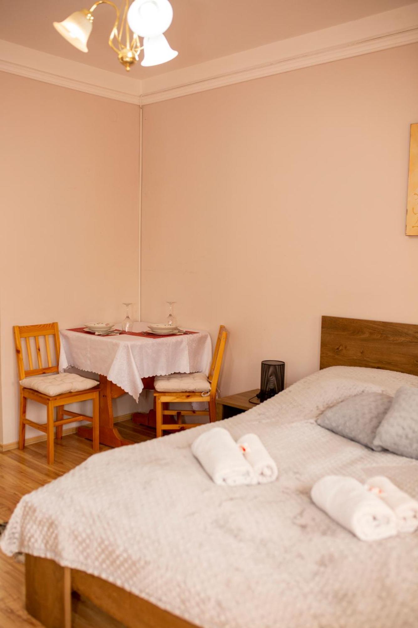 Huerkecz Apartmanhaz Hévíz المظهر الخارجي الصورة