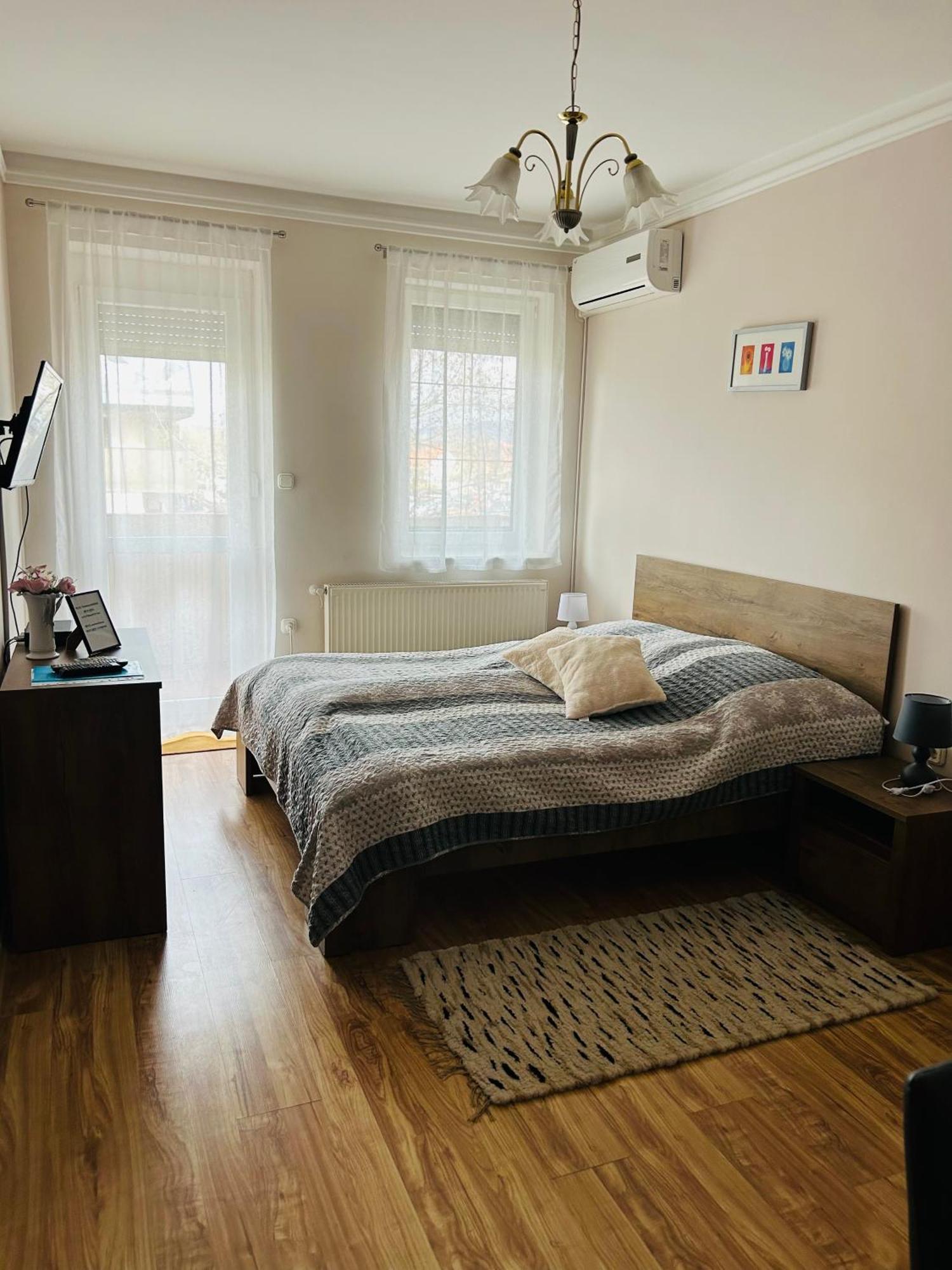Huerkecz Apartmanhaz Hévíz المظهر الخارجي الصورة